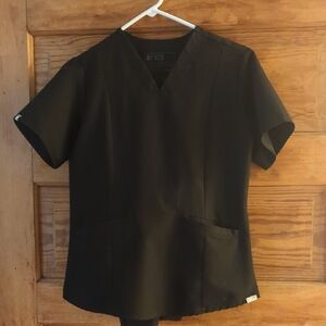 FIGS Black Women's scrub set